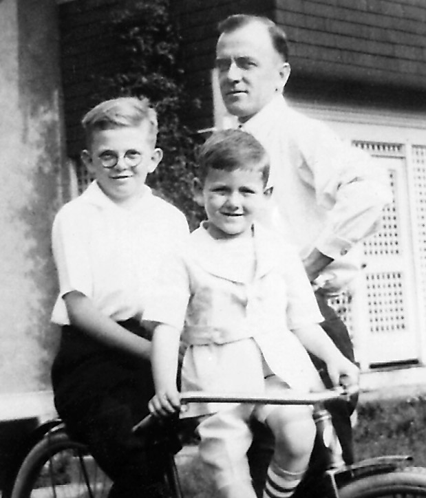 Garrett Hardin with brother John and father Hugh, 1923